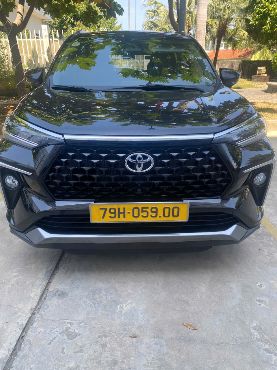 Inova 7 Chỗ 2019 AT