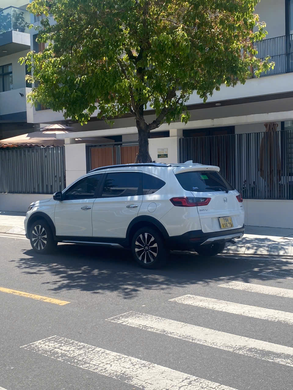 Thuê Xe 7 Chỗ Có Tài Xế Đi Theo Ngày